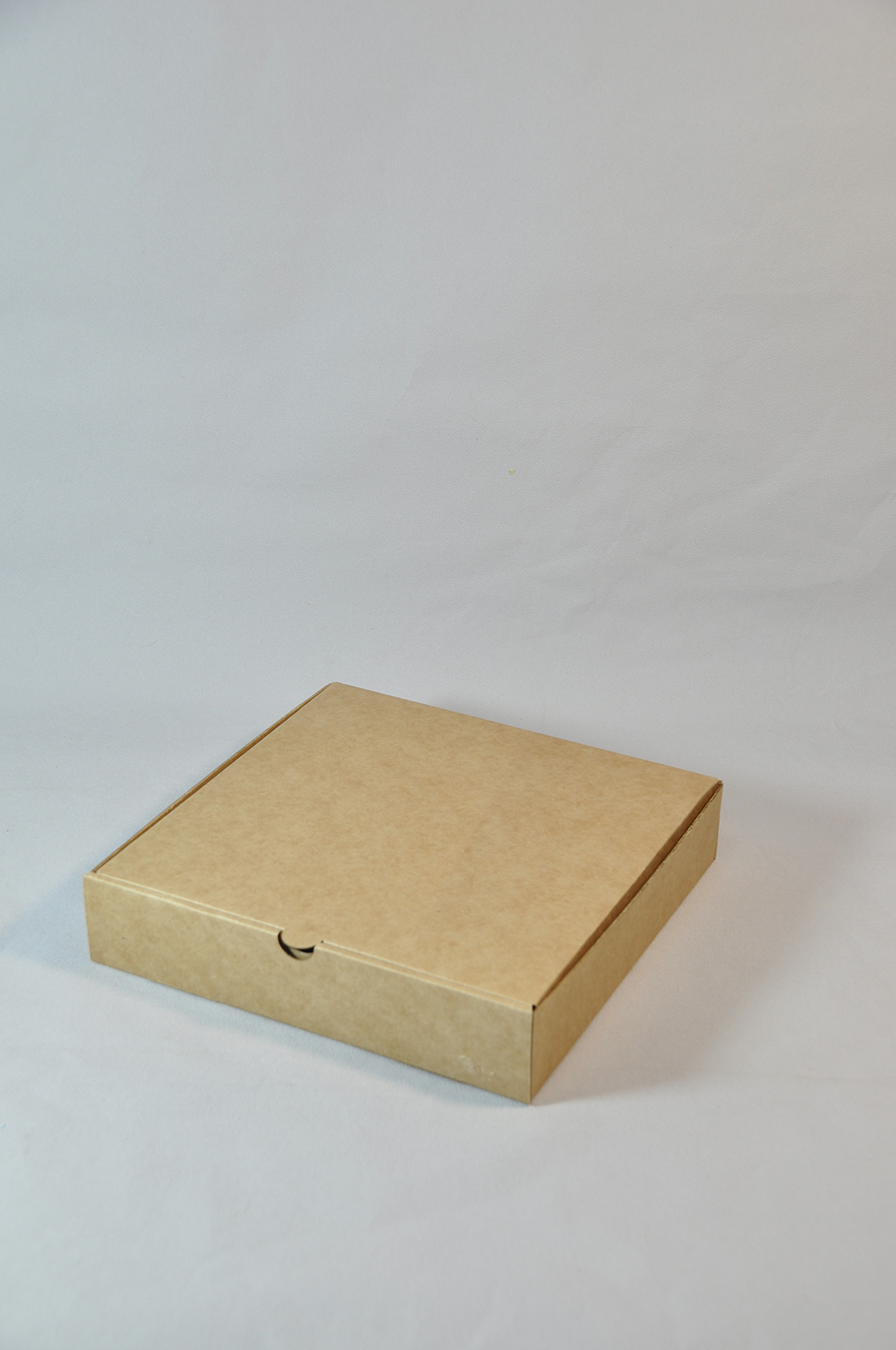 Коробка картонная 23*23*5см